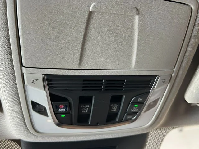 New 2026 Solar Silver Metallic Acura Base image 22