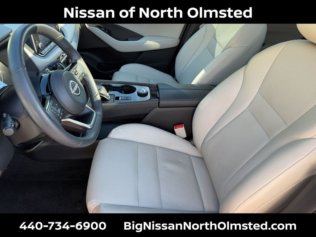 Certified Used 2023 Scarlet Nissan SV image 20
