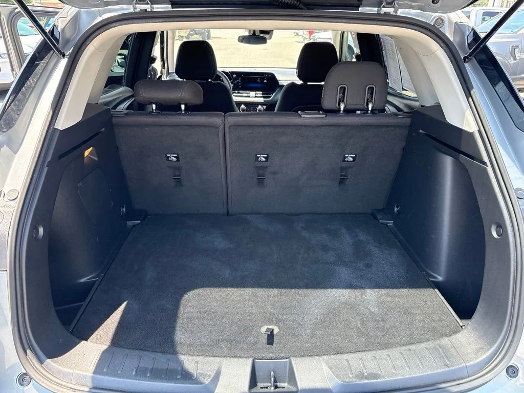 Used 2025 Gray Chevrolet LT image 24