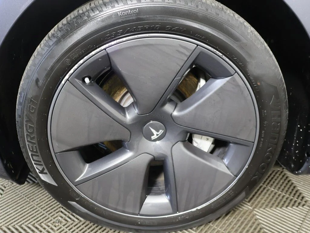 Used 2023 Gray Tesla Base image 19