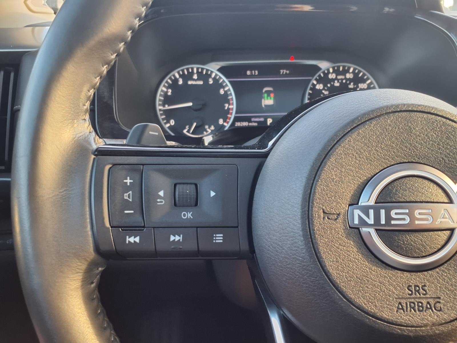 2022 Nissan Pathfinder SL Black at Robbins Nissan