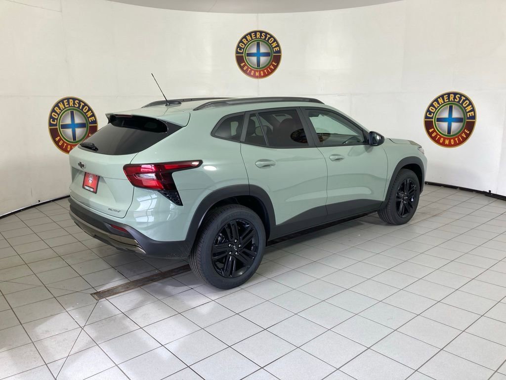 New 2026 Cacti Green Chevrolet ACTIV image 18
