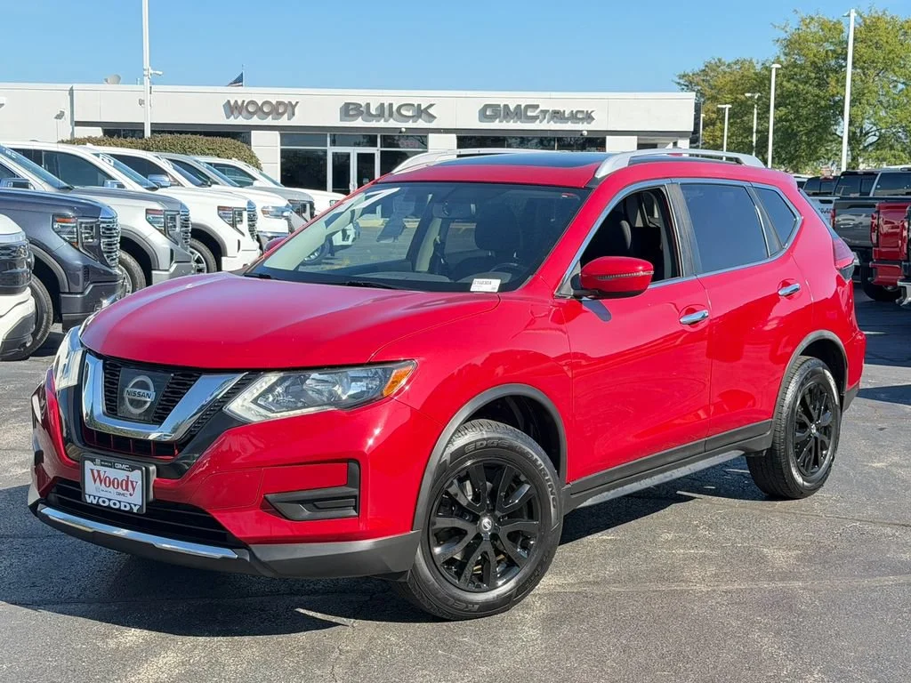 Used 2017 Nissan Rogue SV with VIN JN8AT2MV2HW276769 for sale in Naperville, IL