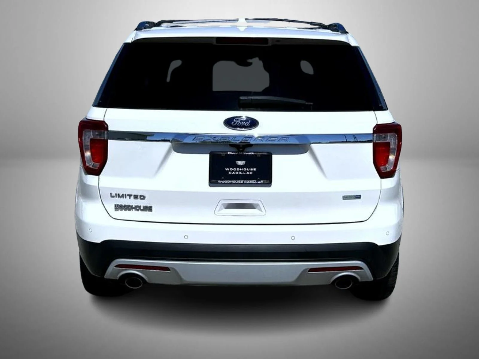 Used 2016 White Ford Limited image 6