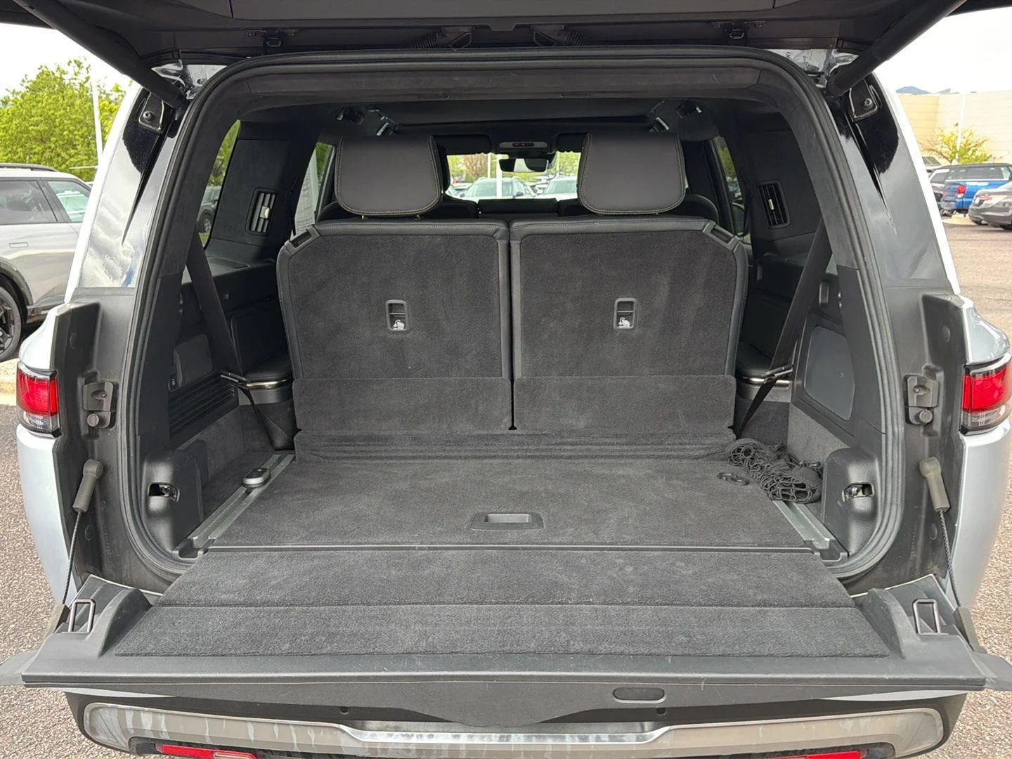 Used 2024  Rivian Adventure image 10