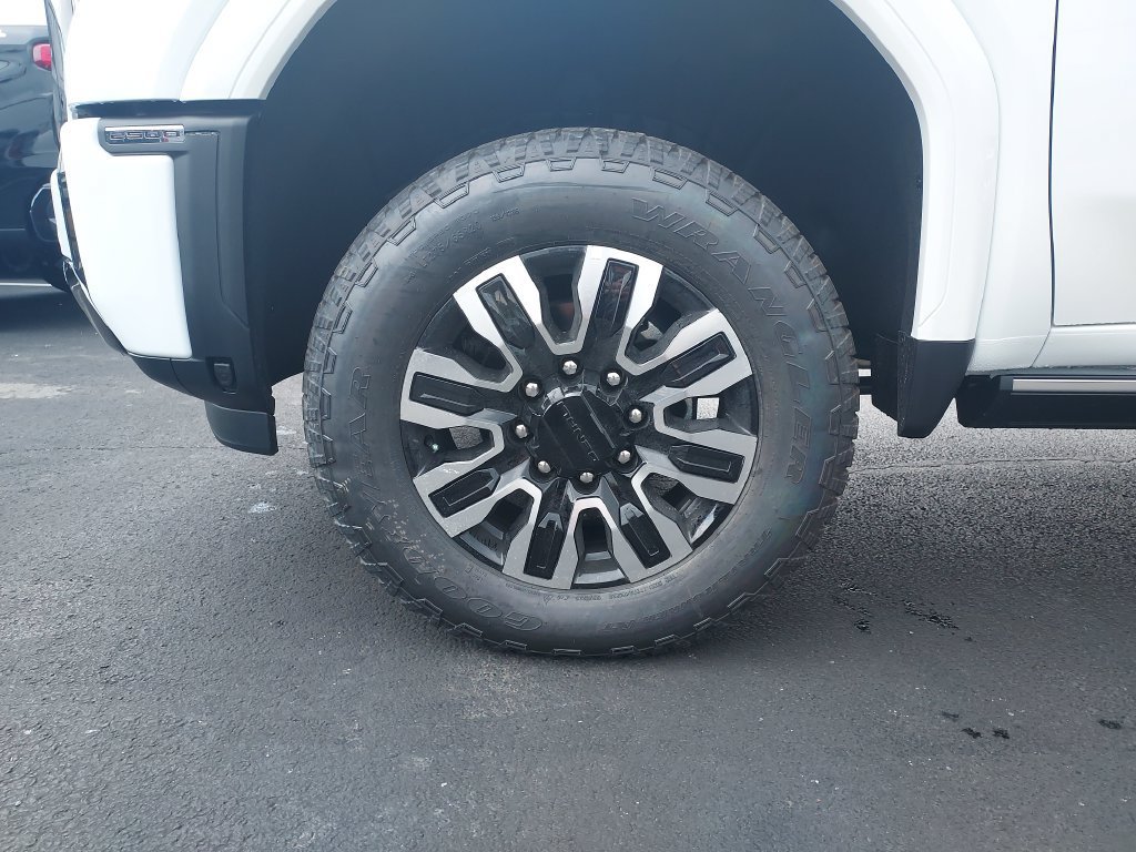 New 2026 Summit White GMC Denali Ultimate image 10