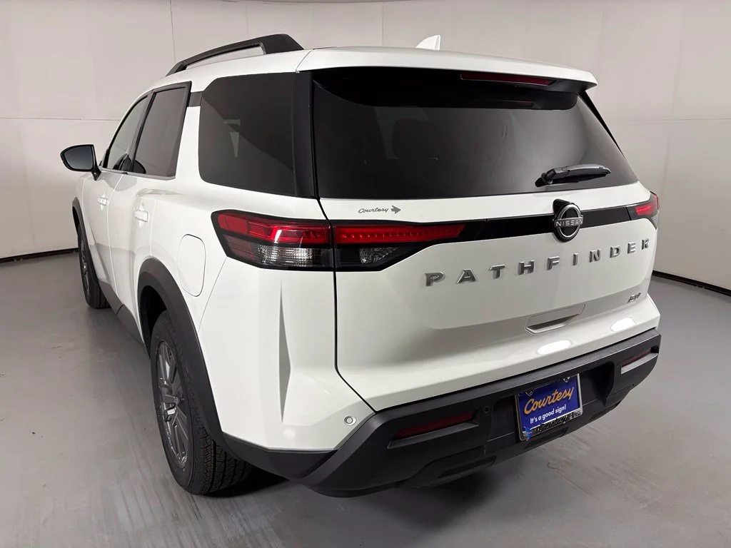 Used 2024 White Nissan SV image 6