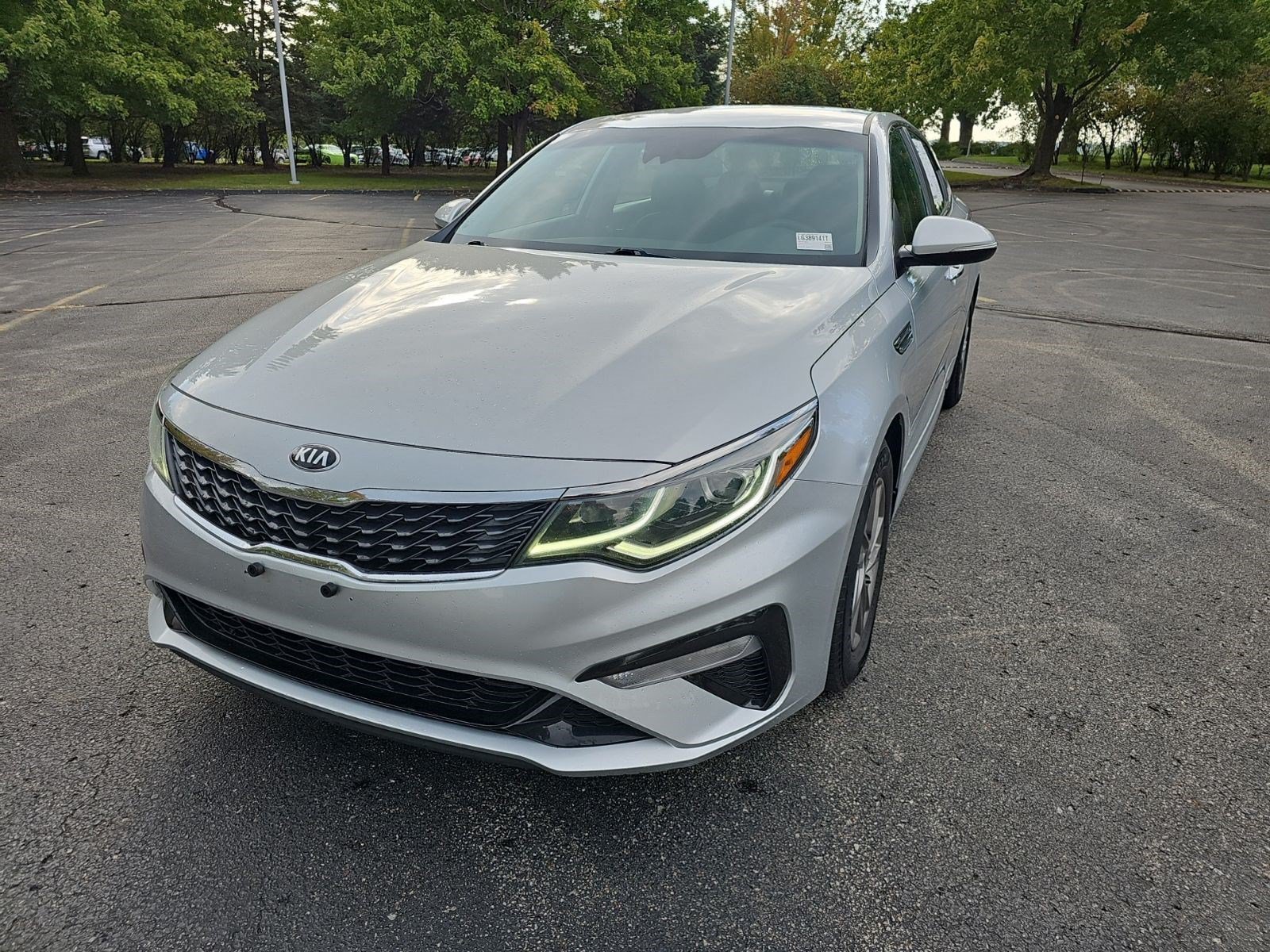 Used 2020 Sparkling Silver Kia LX image 2