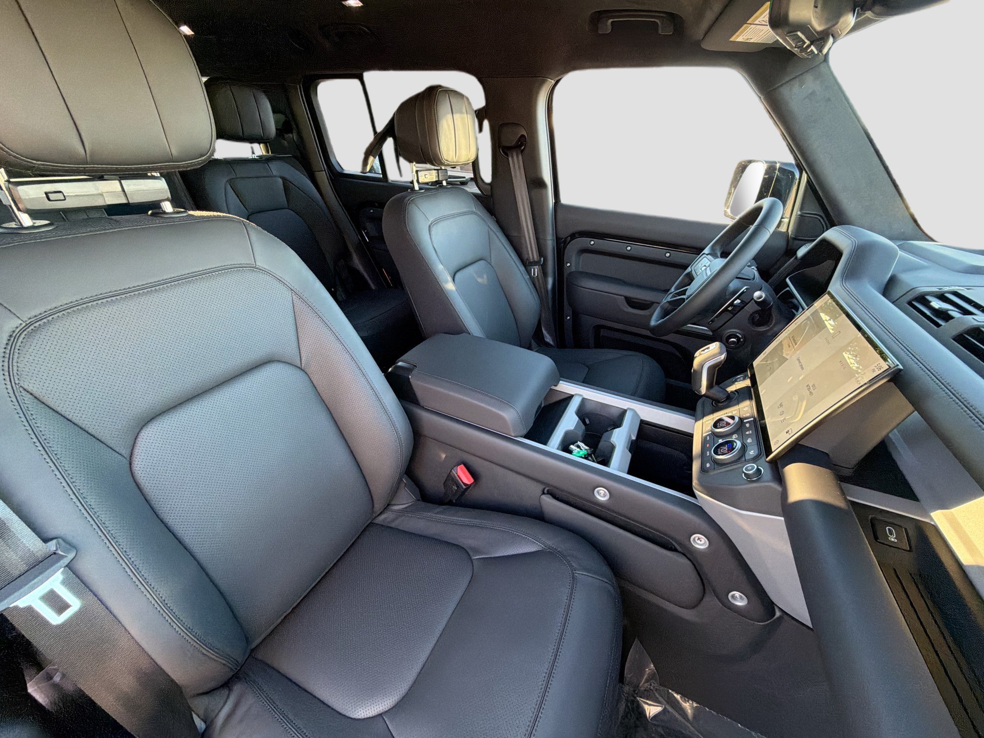 2026 Land Rover Defender V8 - Photo 14
