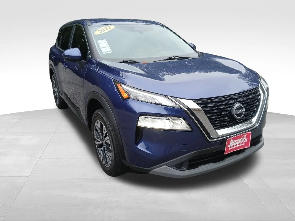 Used 2022 Blue Nissan SV image 8
