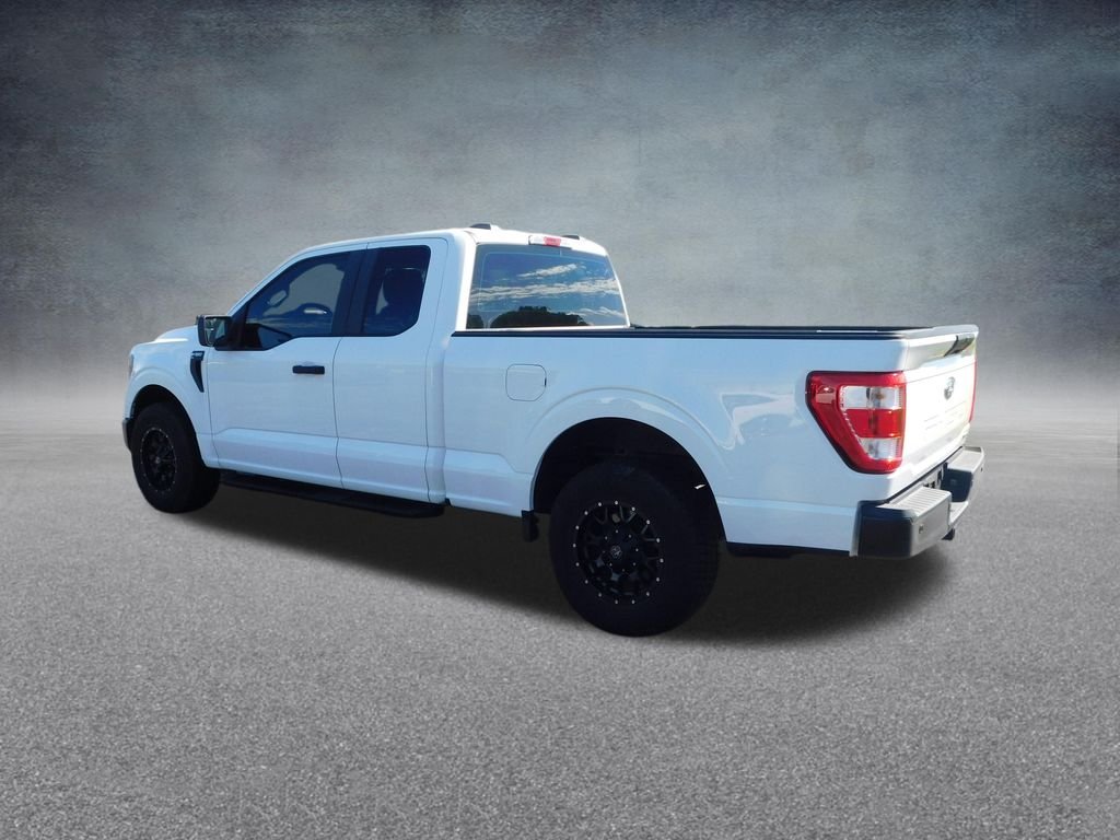 Used 2022 White Ford XL image 7