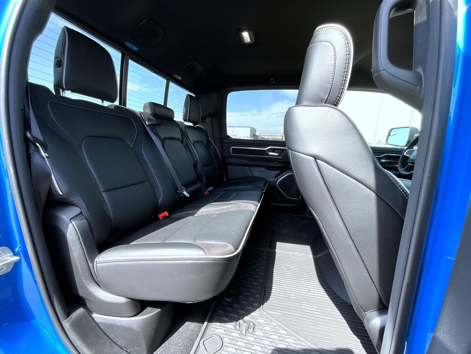 New 2026 Hydro Blue Pearl-Coat Exterior Paint RAM Laramie image 18