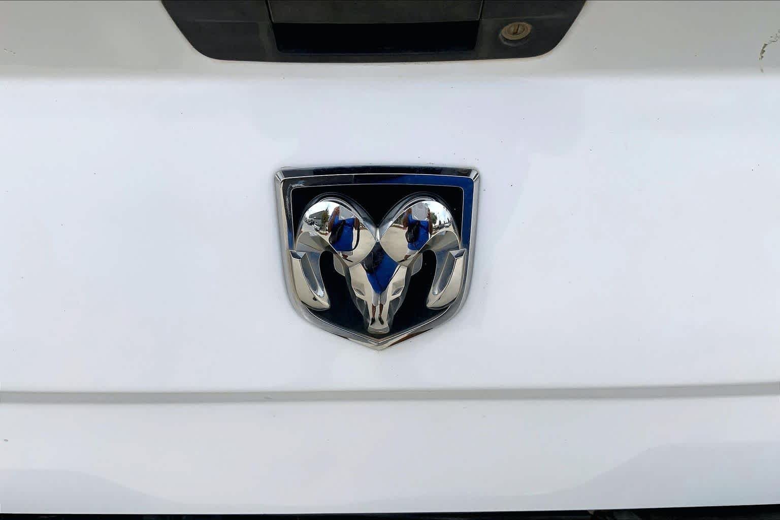 Used 2016 Bright White Clearcoat Ram Tradesman image 29