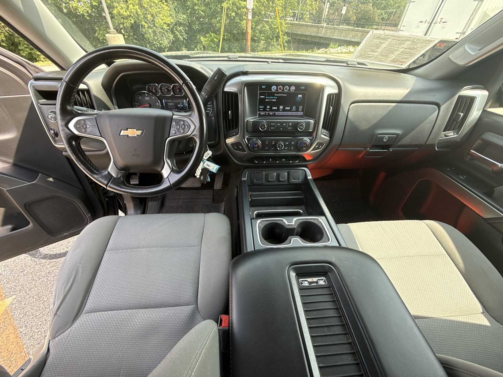 Used 2018 BLACK Chevrolet LT image 18