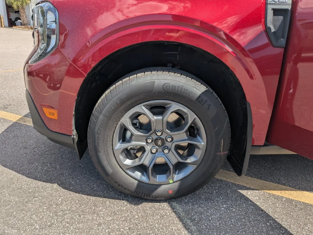 New 2026 Ruby Red Metallic Tinted Clearcoat Ford XLT image 32