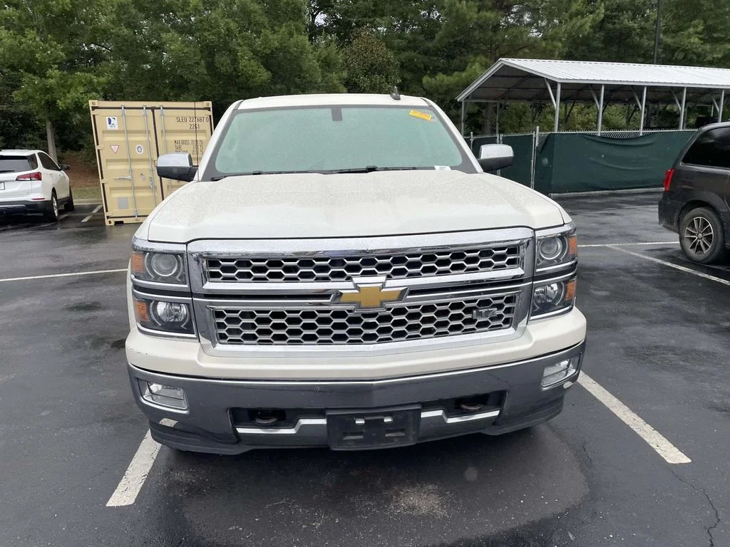 Used 2015 White Diamond Tricoat Chevrolet LTZ image 2