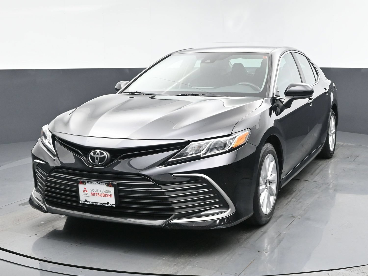 Used 2021 Midnight Black Metallic Toyota LE image 24