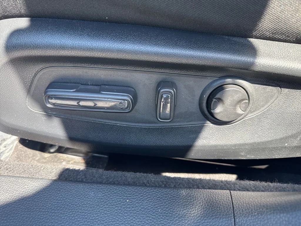 Used 2024 Silver Honda EX image 10