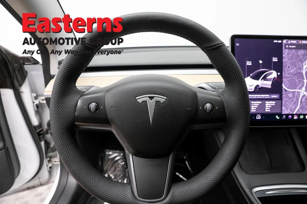 Used 2022 White Tesla Long Range image 10