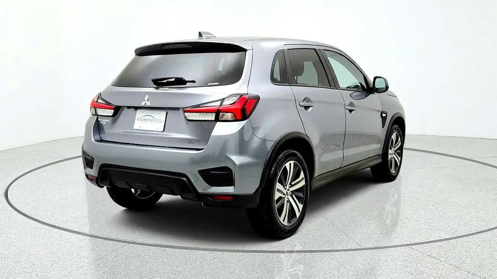 Used 2024 Mercury Gray Metallic Mitsubishi ES 2.0 AWC image 5