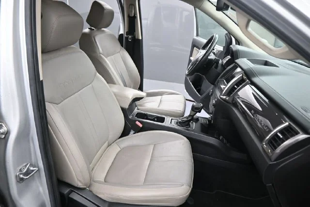 Used 2019 Silver Ford Lariat image 14