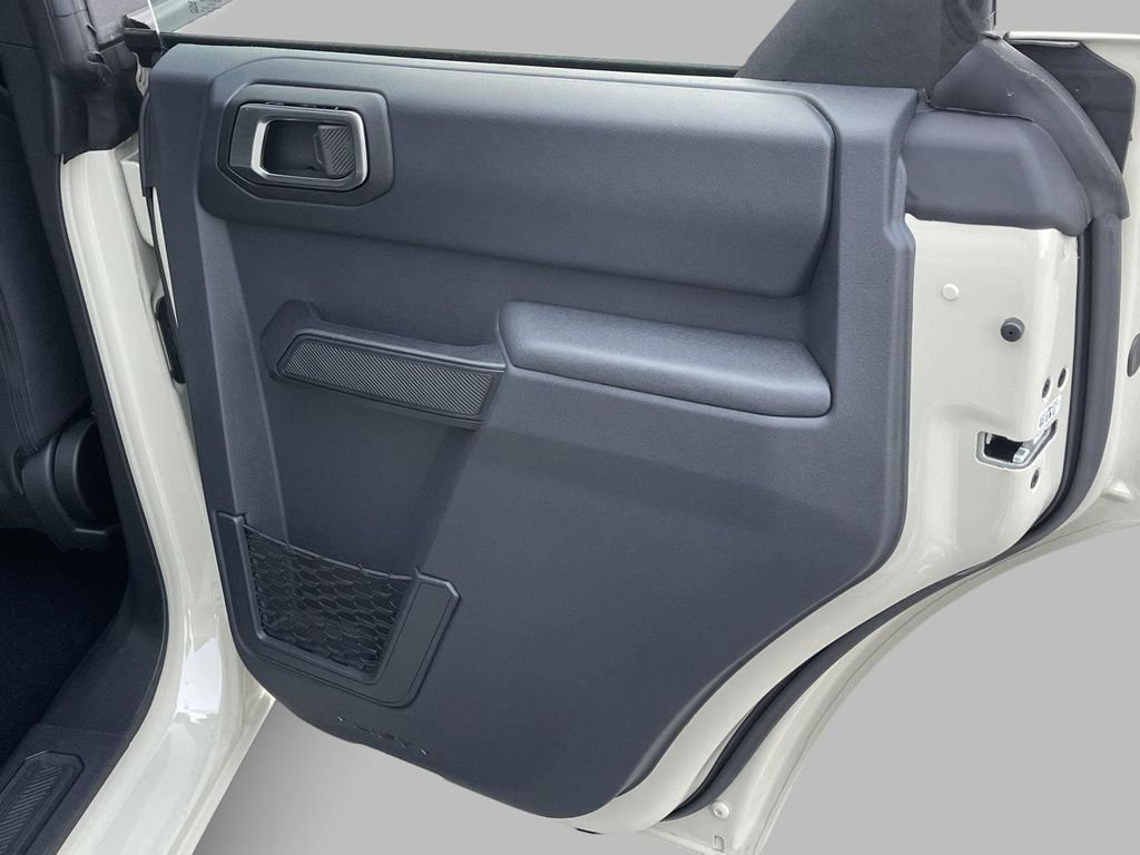 2025 Ford Bronco 4-Door Base - Photo 17