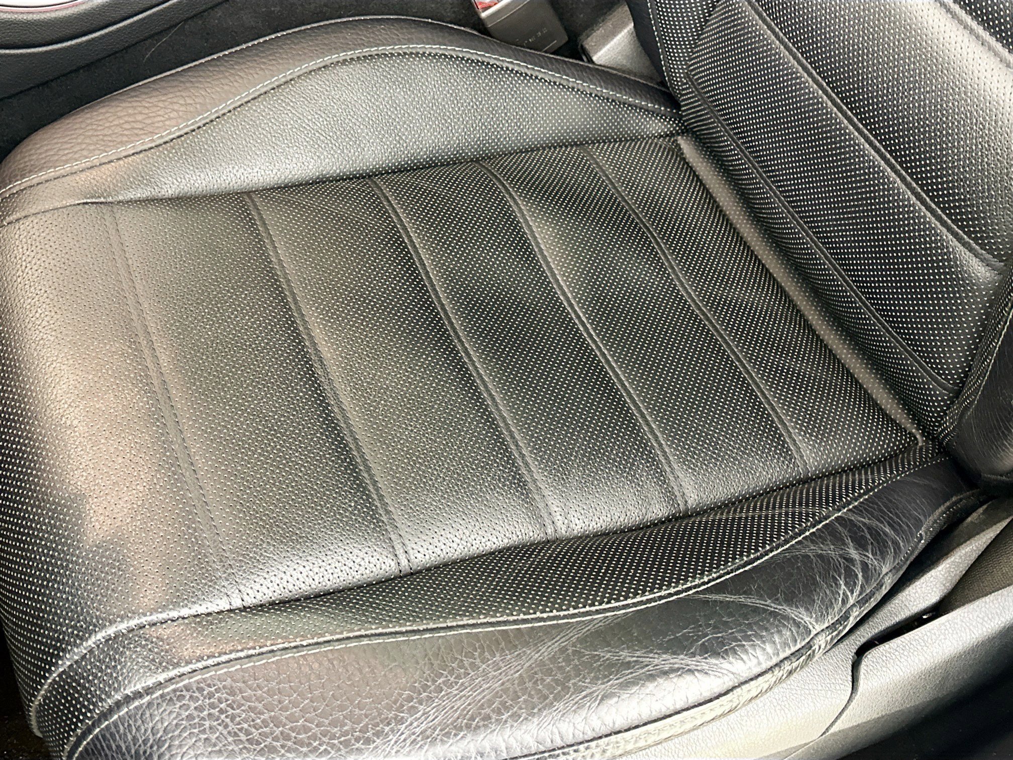 Used 2022 Obsidian Black Metallic Mercedes-Benz GLS 450 image 25