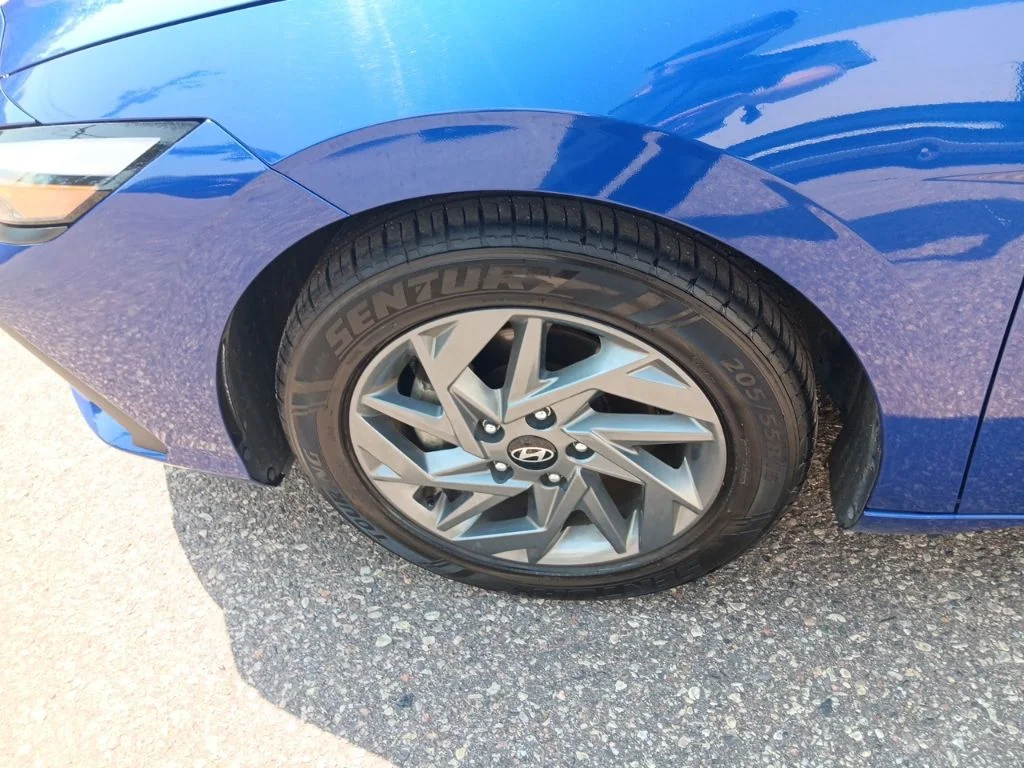 Used 2024 Intense Blue Hyundai SEL image 10