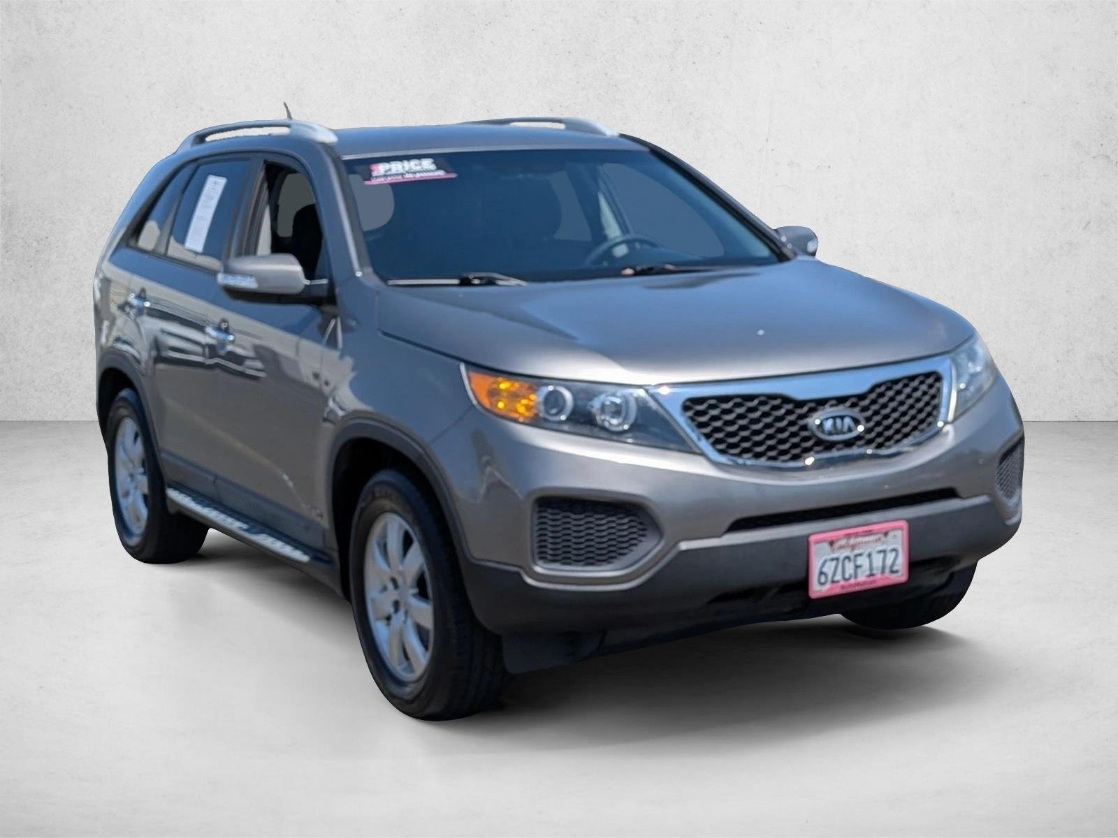 Used 2013 Titanium Silver Kia LX image 3