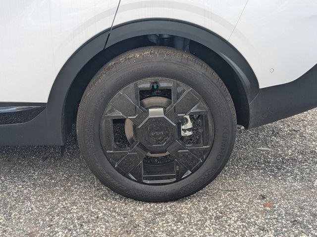 New 2026 Glacial White Pearl Kia X-Line image 10