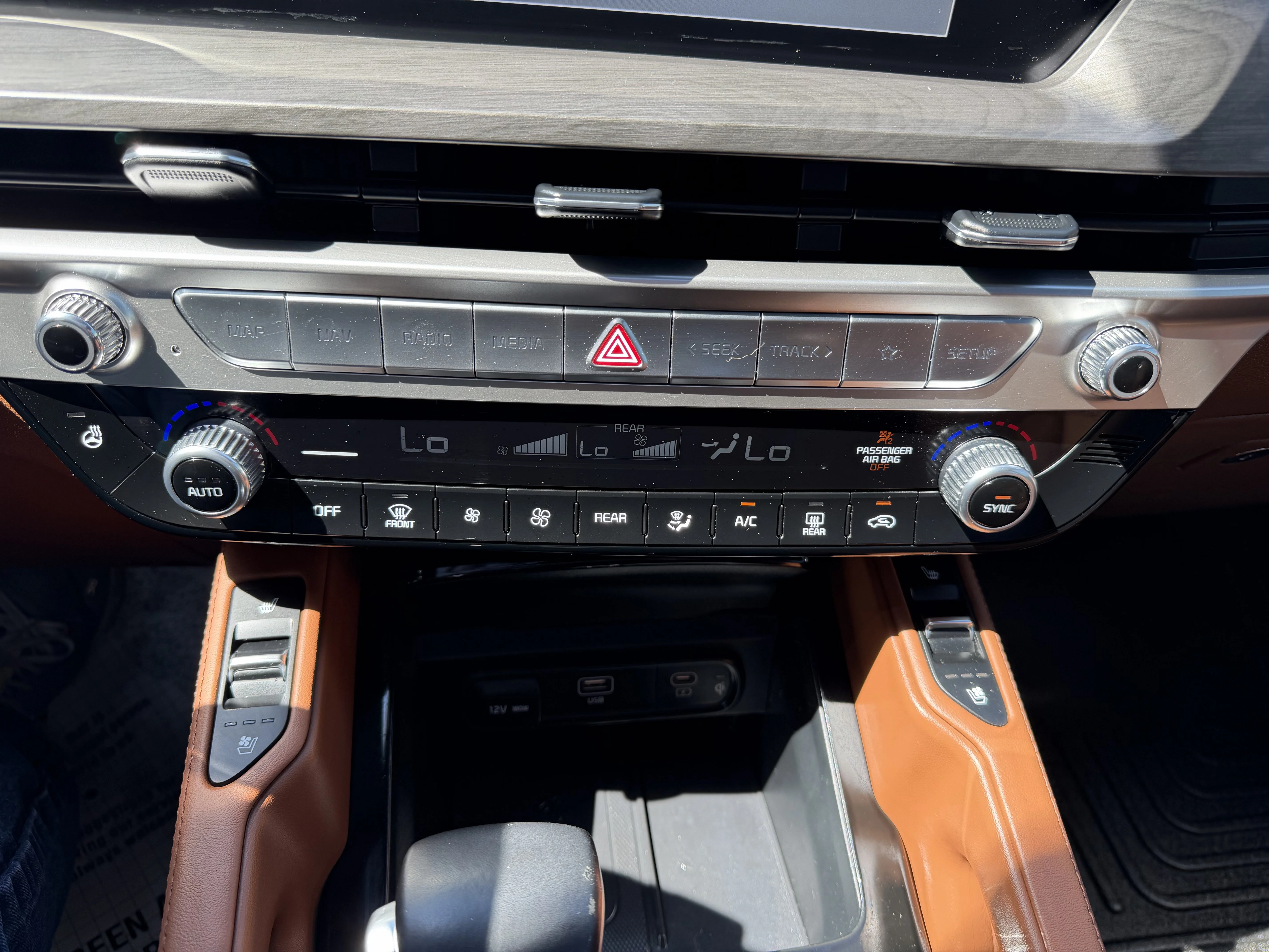 Used 2023 Wolf Gray Kia EX X-Line image 15