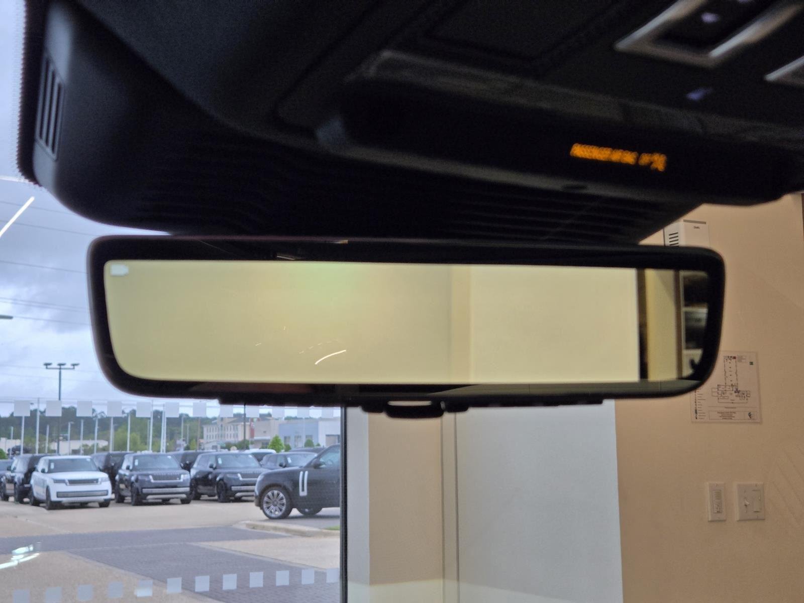 New 2026 Seoul Pearl Silver Land Rover Core S image 25