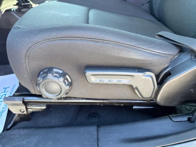 Used 2019 Gray Jeep Sport S image 20