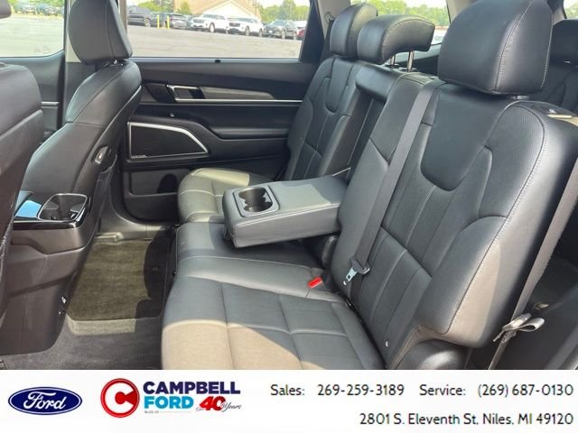 Used 2022 Black Kia SX image 20