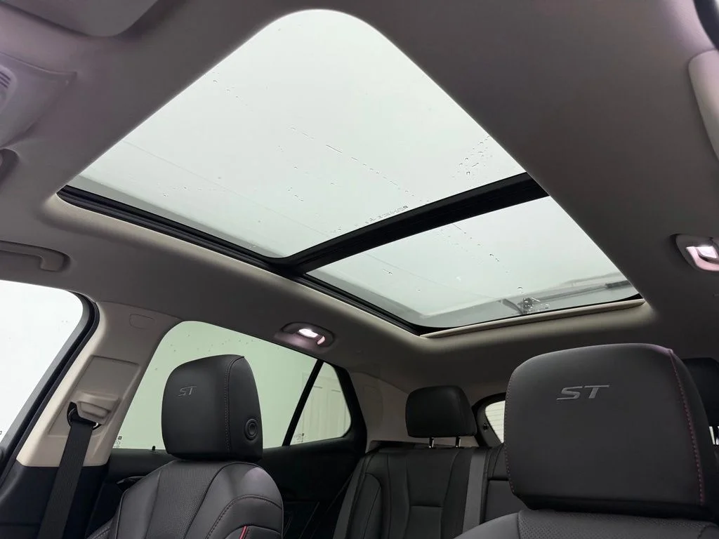 Used 2023 Gray Buick Essence image 8