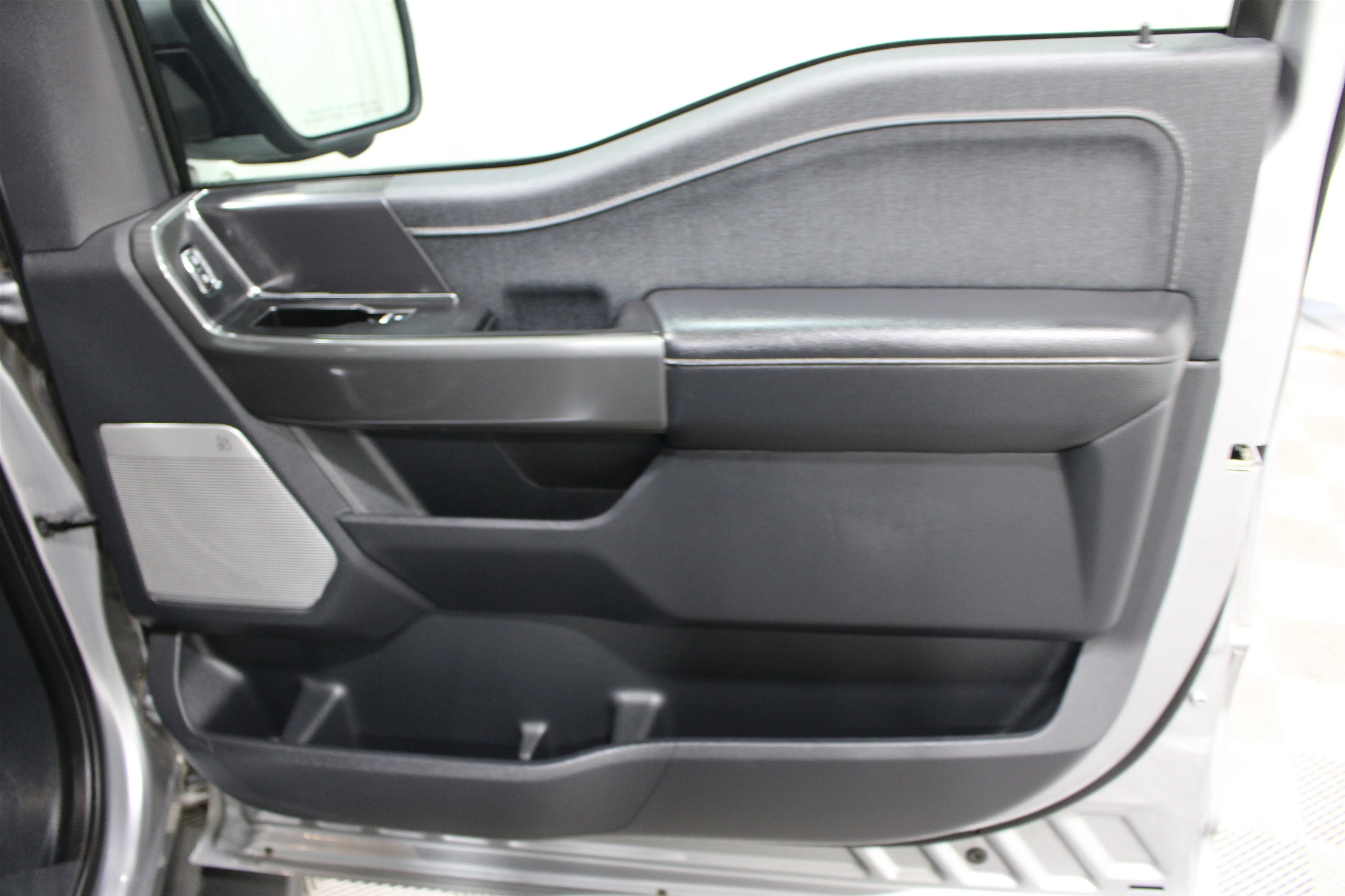 2023 Ford F-150 Lariat - Photo 27