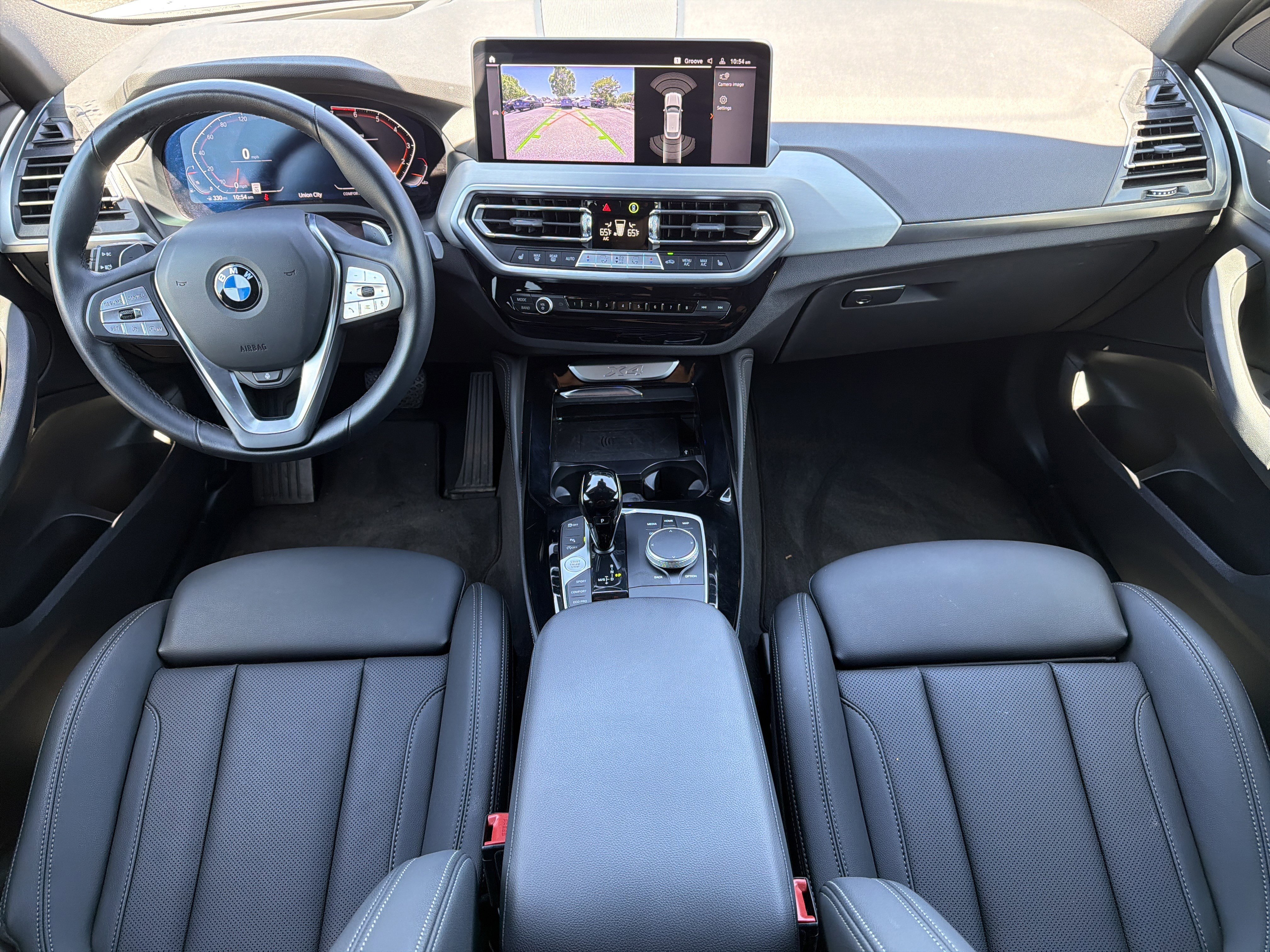 Used 2025 Mineral White Metallic BMW xDrive30i image 3