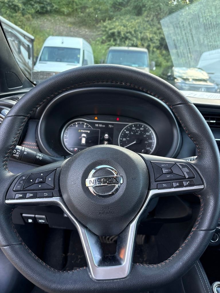Used 2019 Gray Nissan SR image 7