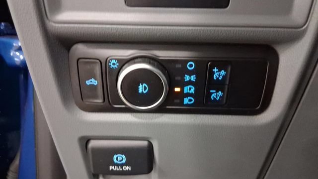 2025 Ford F-150 XLT - Photo 31
