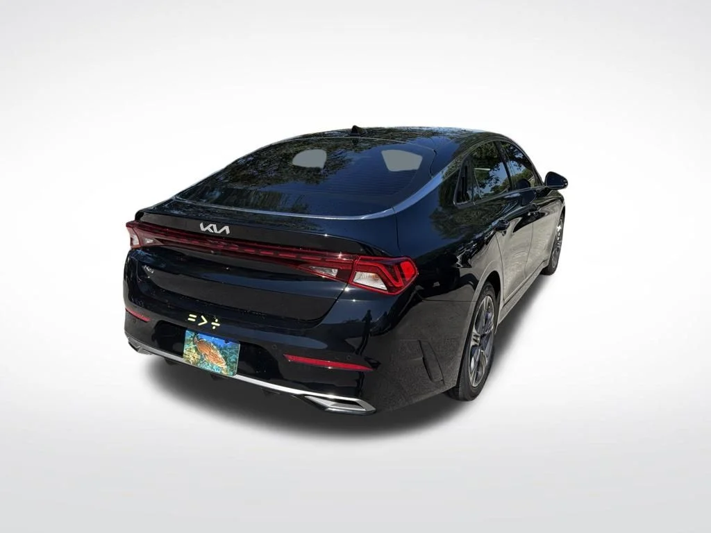 Used 2022 Ebony Black Kia EX image 5