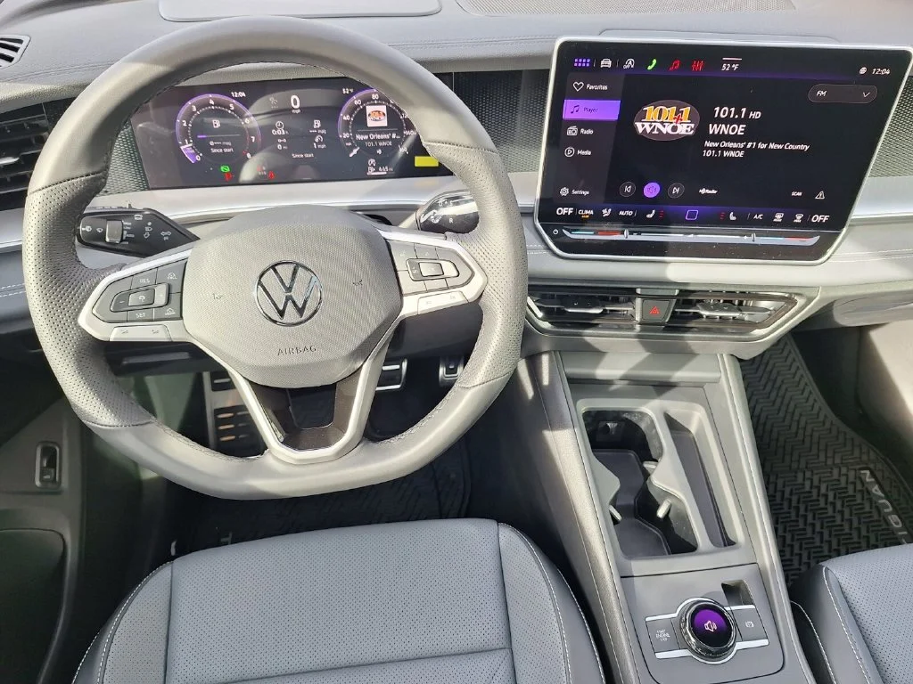 New 2026 White Volkswagen SE R-Line Black image 19