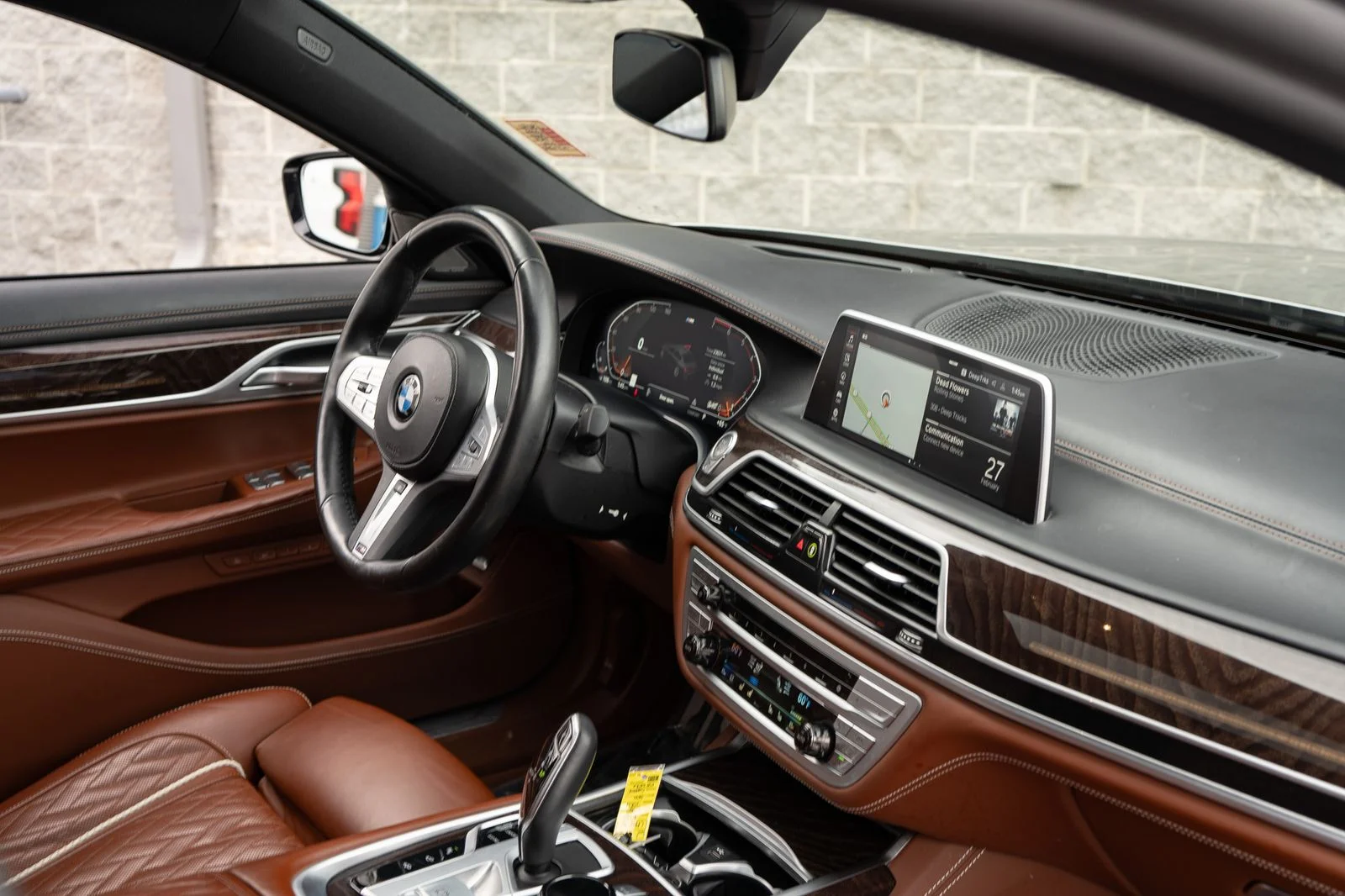 Used 2022 Gray BMW 750i xDrive image 37