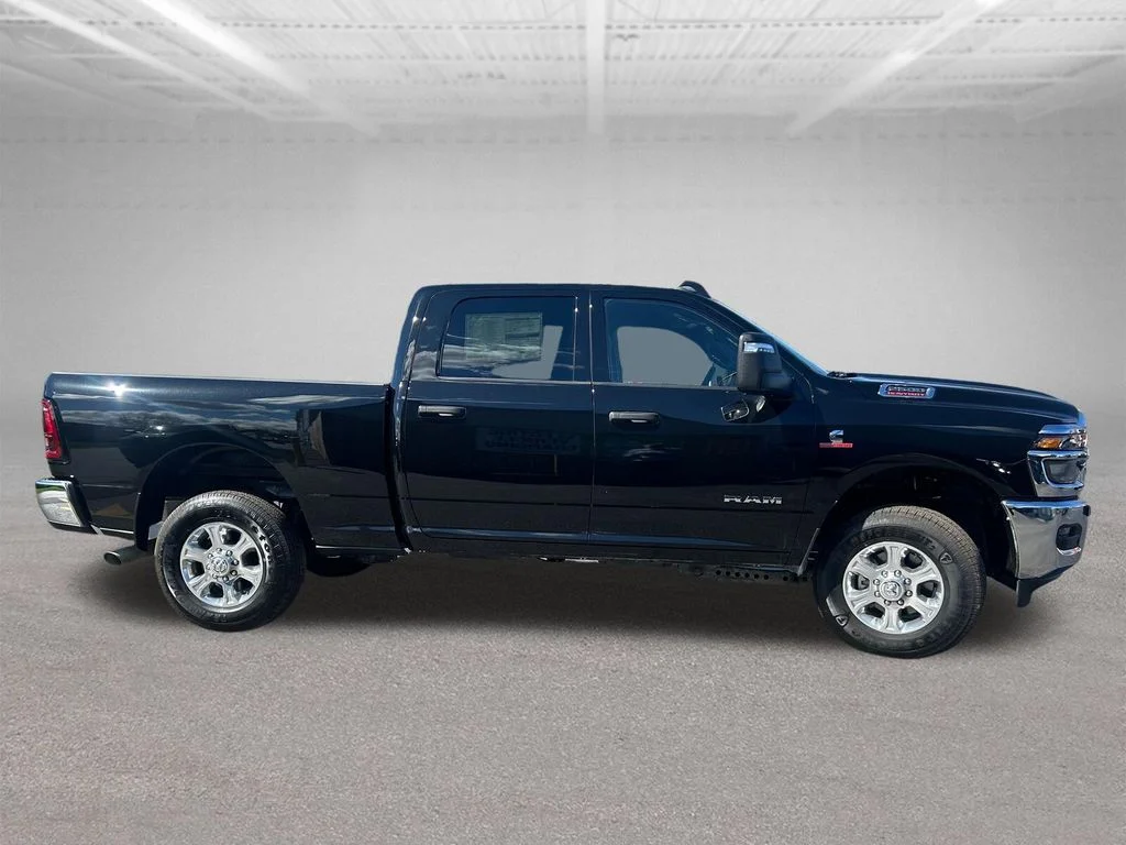 New 2025 Diamond Black Crystal Pearlcoat RAM Big Horn image 4
