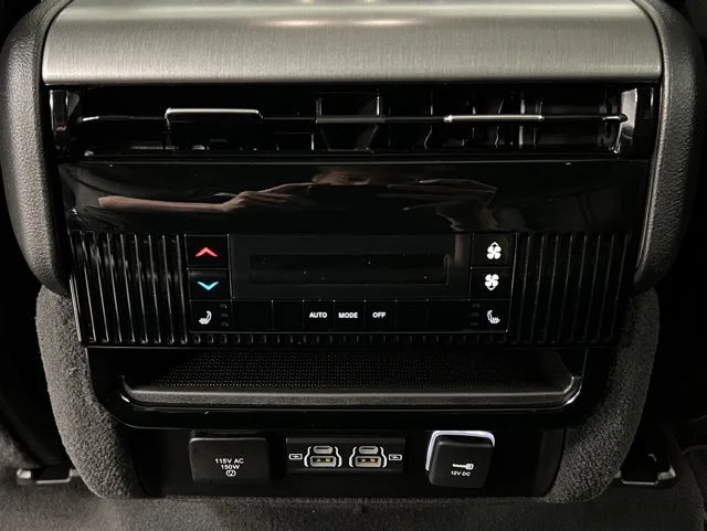 2023 Jeep Wagoneer Series II - Photo 48