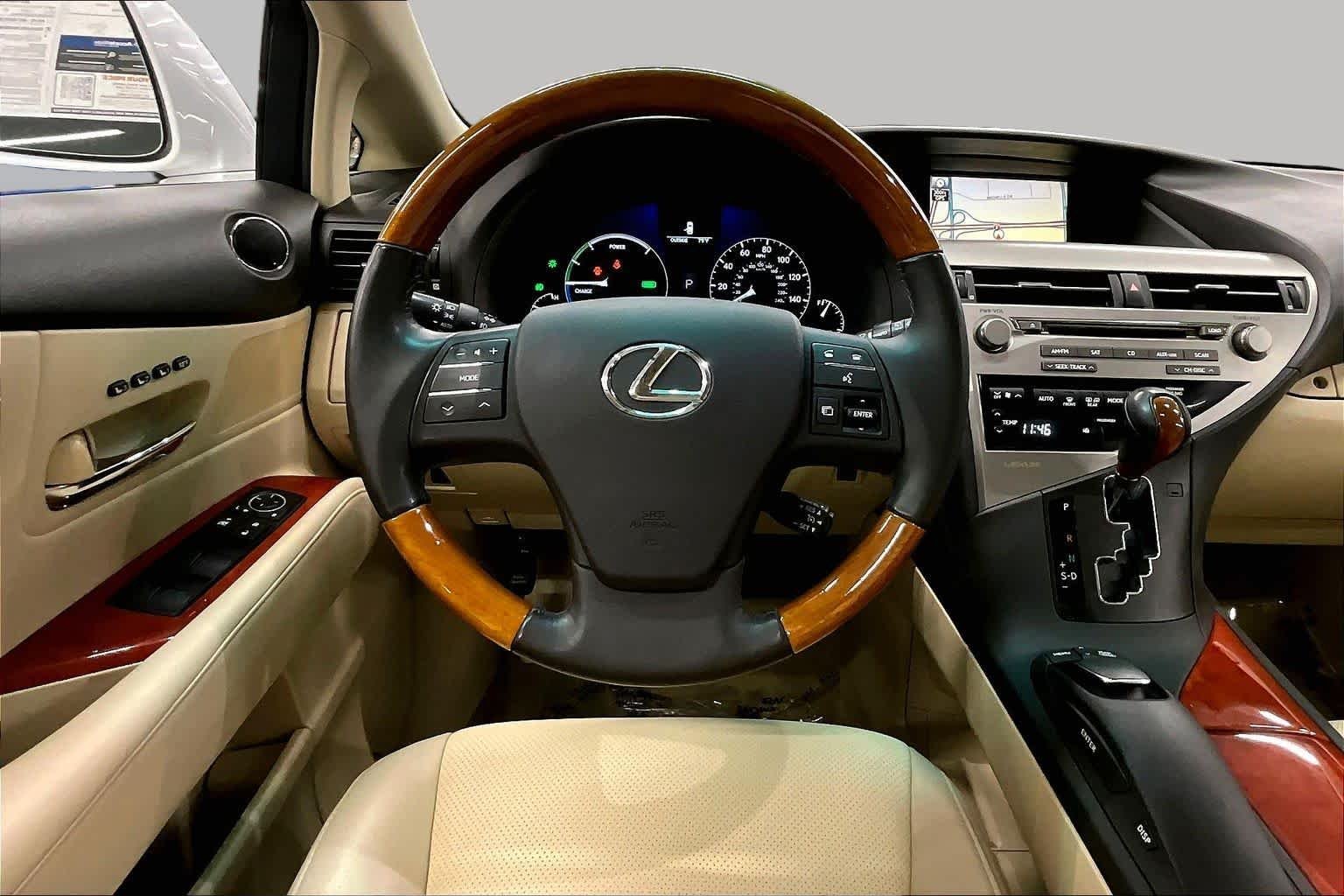 Used 2010 Starfire Pearl Lexus  image 5
