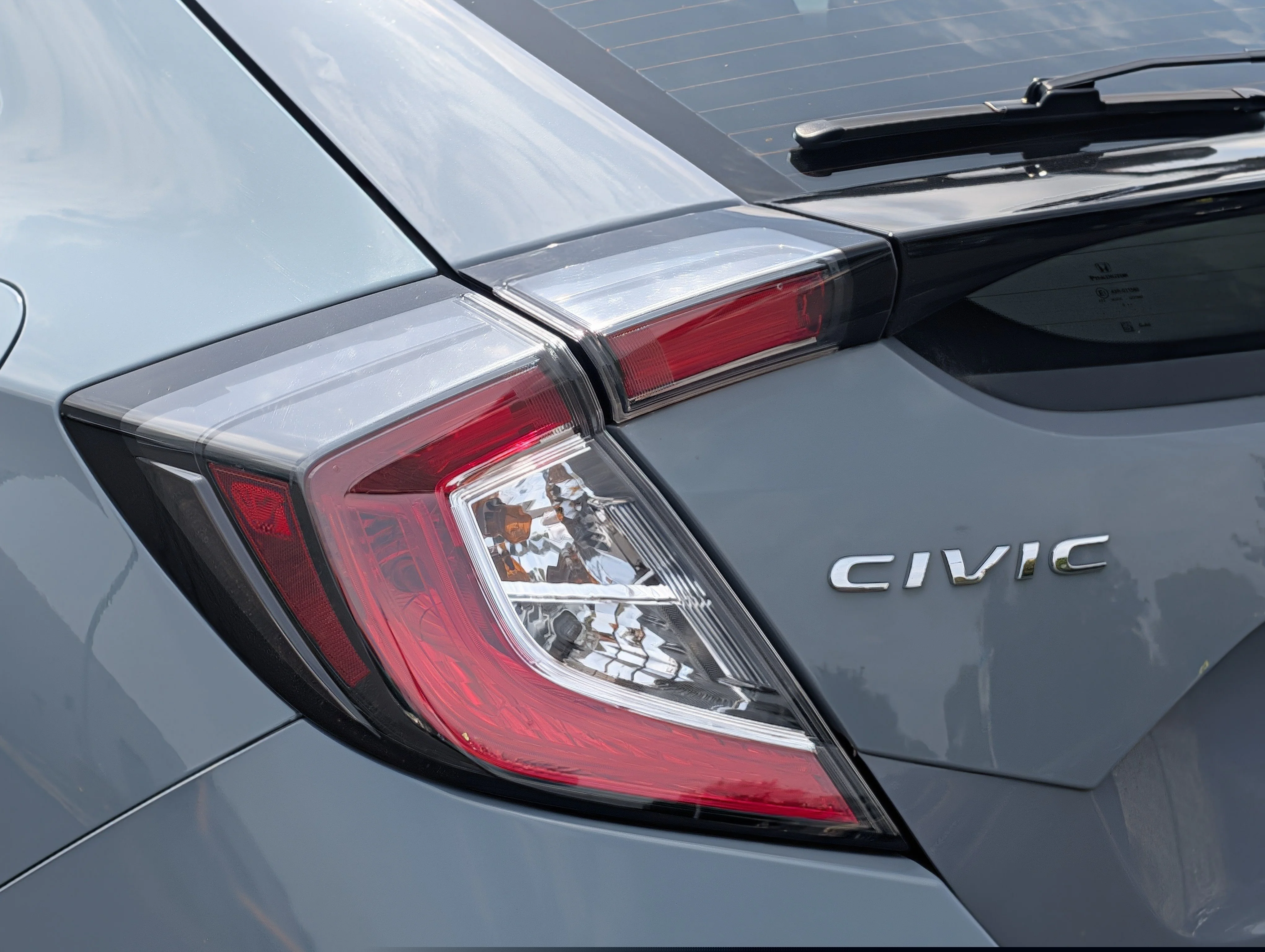 Used 2021 Sonic Gray Pearl Honda Sport image 17