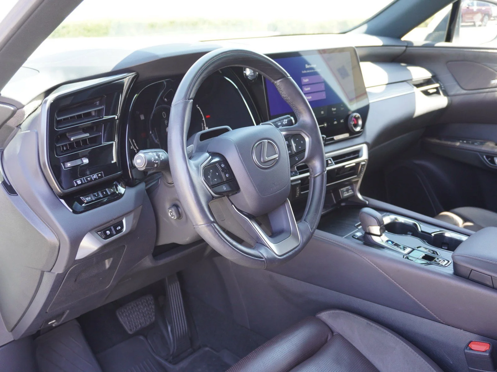 Used 2023 White Pearl Lexus RX 350 Luxury image 23