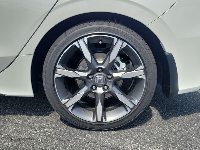 New 2026 Platinum White Pearl Honda Sport Touring image 7