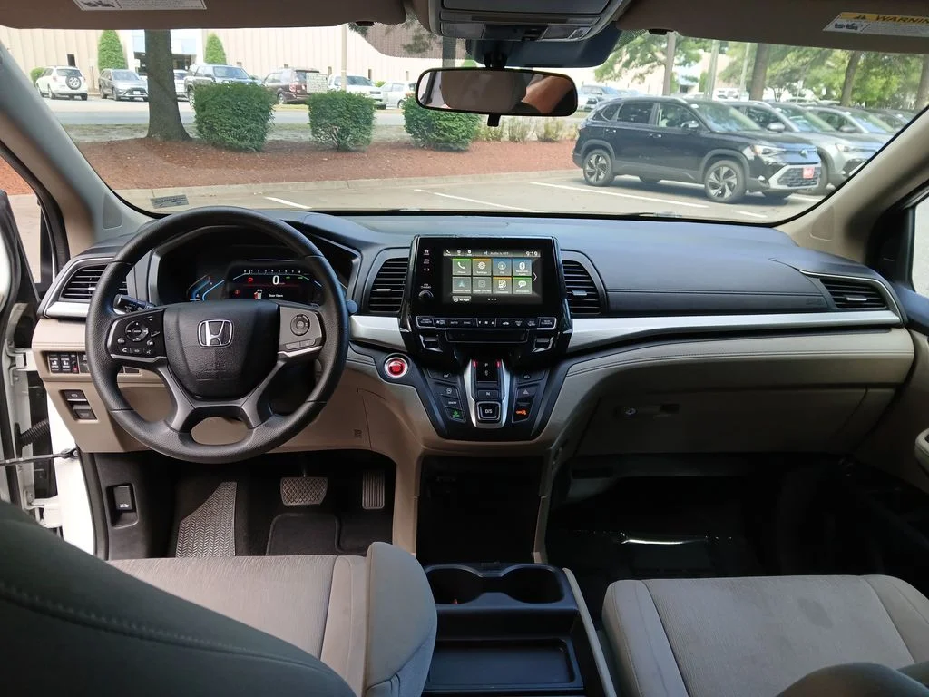 Used 2020  Honda EX image 25