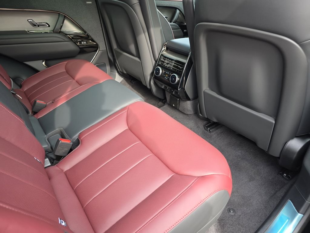 2025 Land Rover Range Rover Sport Dynamic SE - Photo 11